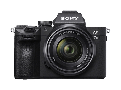 Фотоапарат Sony A7 III с обектив FE 28-70mm f/3.5-5.6