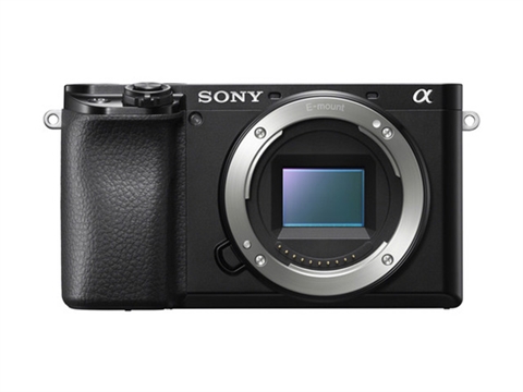 Фотоапарат Sony A6100, тяло
