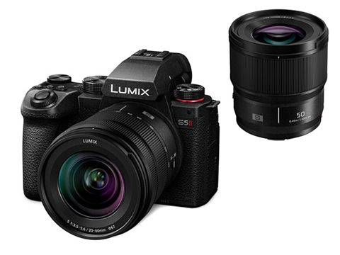 Panasonic Lumix S5 II с обективи S 20-60mm f/3.5-5.6 и S 50mm f/1.8