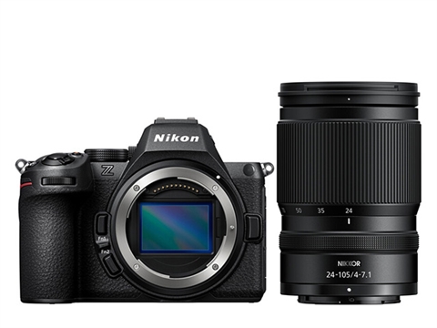 Фотоапарат Nikon Z5 II с обектив Z 24-105mm f/4-7.1