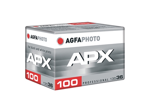 Черно бял фотографски филм AGFA APX 100/135-36