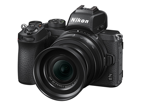 Nikon Z 50 с обектив Z DX 16-50mm f/3.5-6.3 VR