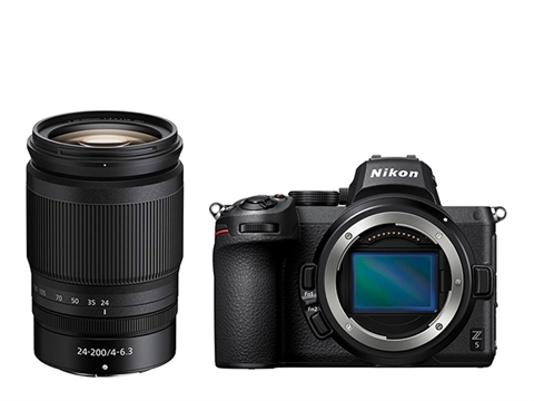 Фотоапарат Nikon Z5 с обектив NIKKOR Z 24-200mm f/4-6.3 VR
